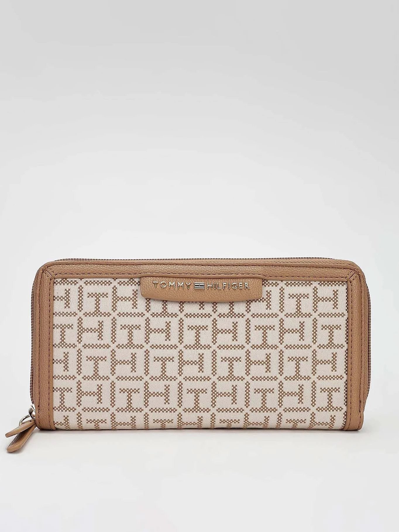 Monedero Tommy Hilfiger Para Damas by Tommy Hilfiger