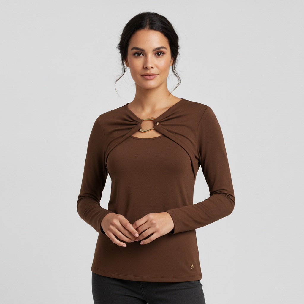 Blusa Adrienne Vittadini Mangas Largas Lisa para Damas con modelo (AI)
