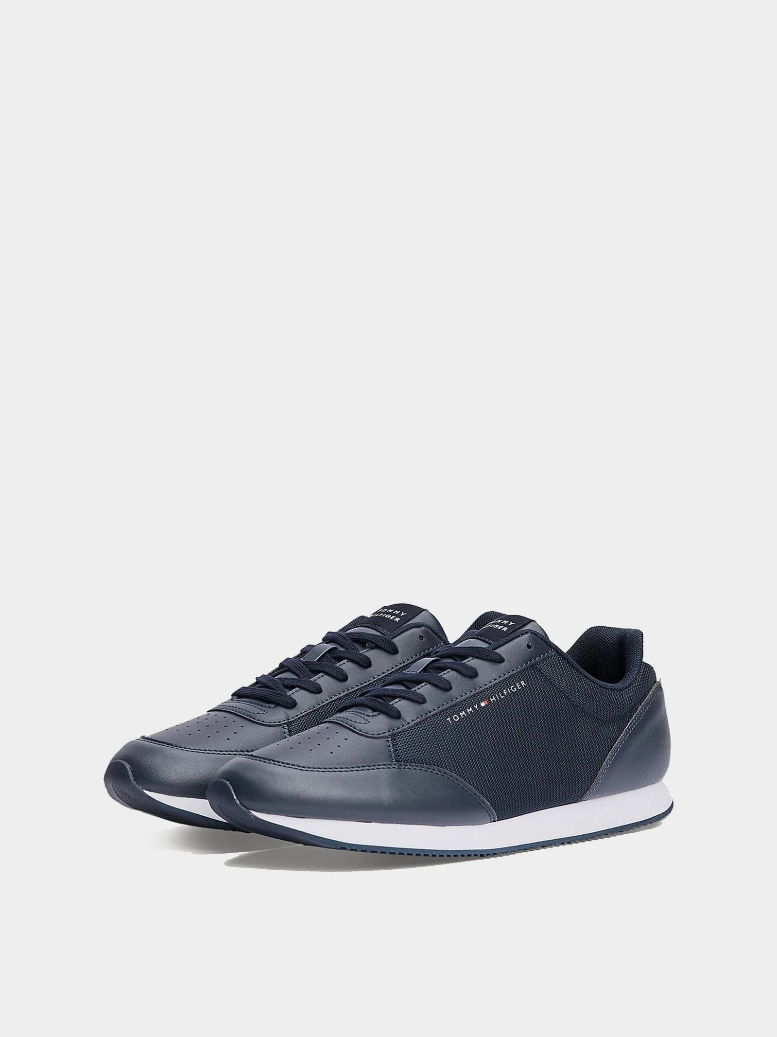 Tenis Tommy Hilfiger Para Caballeros by Tommy Hilfiger