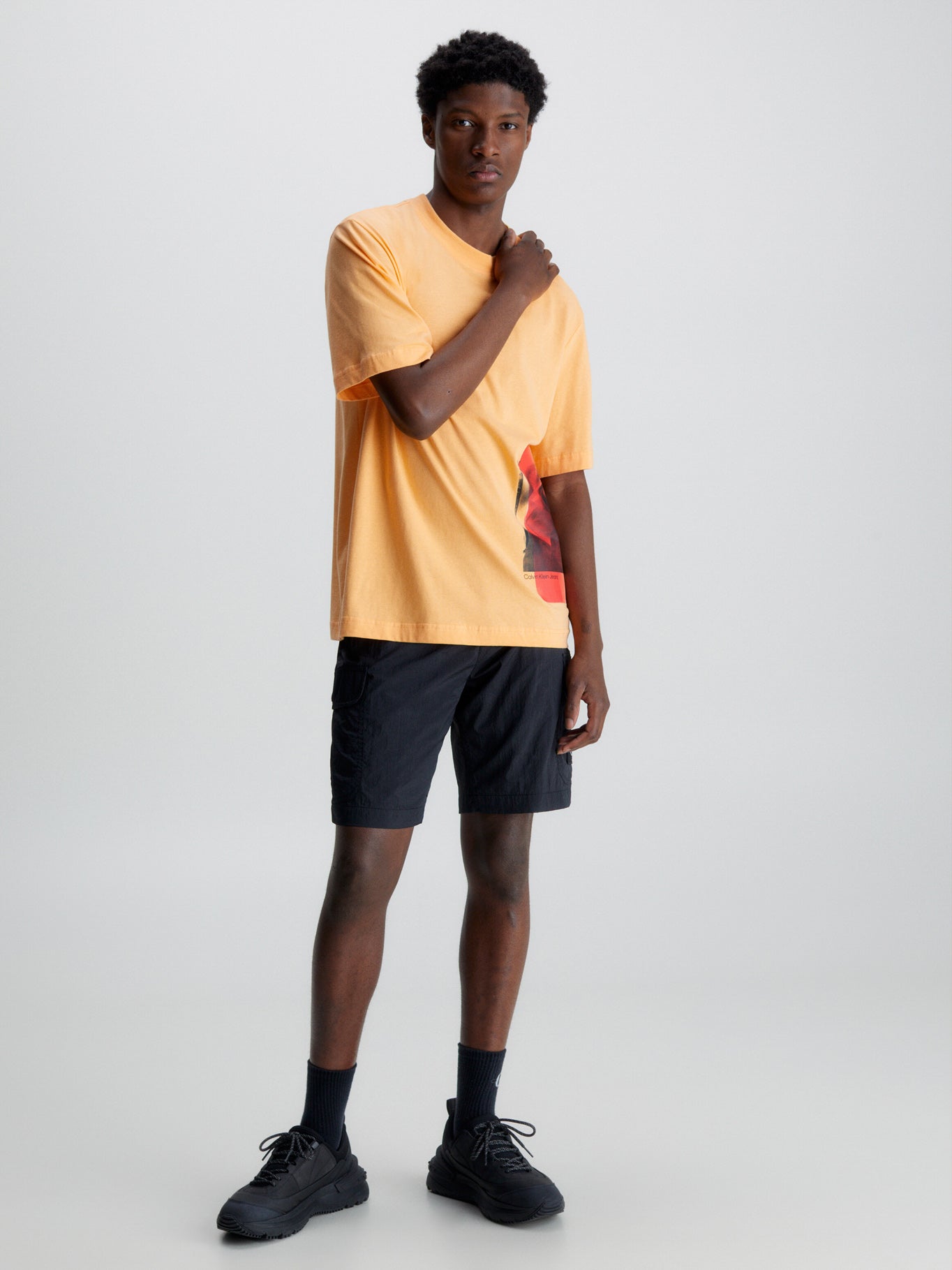 camiseta-calvin-klein-manga-corta-estampado-p-cab-2