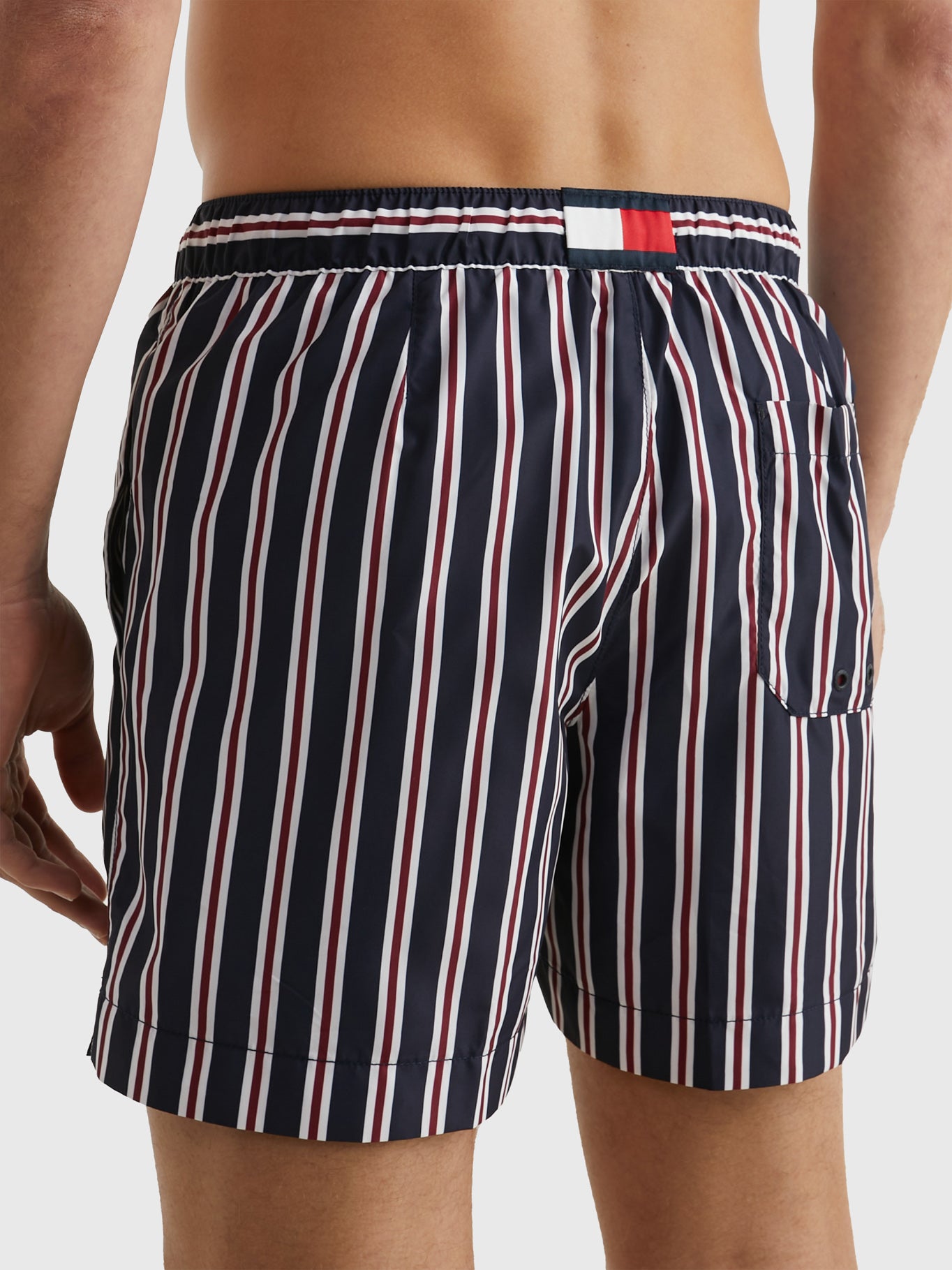 traje-de-bano-tommy-hilfiger-liso-p-caballeros-5